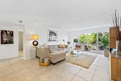 5000 N Ocean Boulevard 208, Lauderdale-By-The-Sea – leased