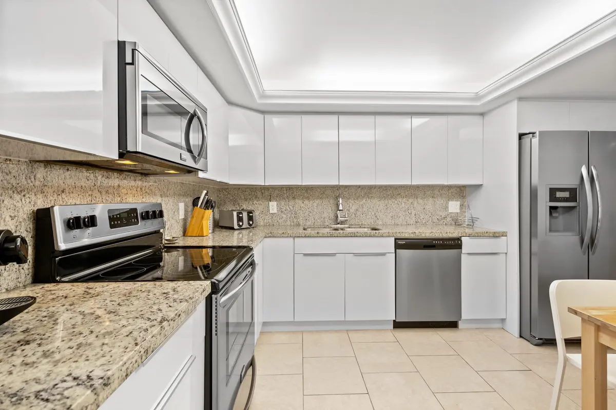 Latge Kitchen at 5000 N Ocean Boulevard 208, Lauderdale-By-The-Sea