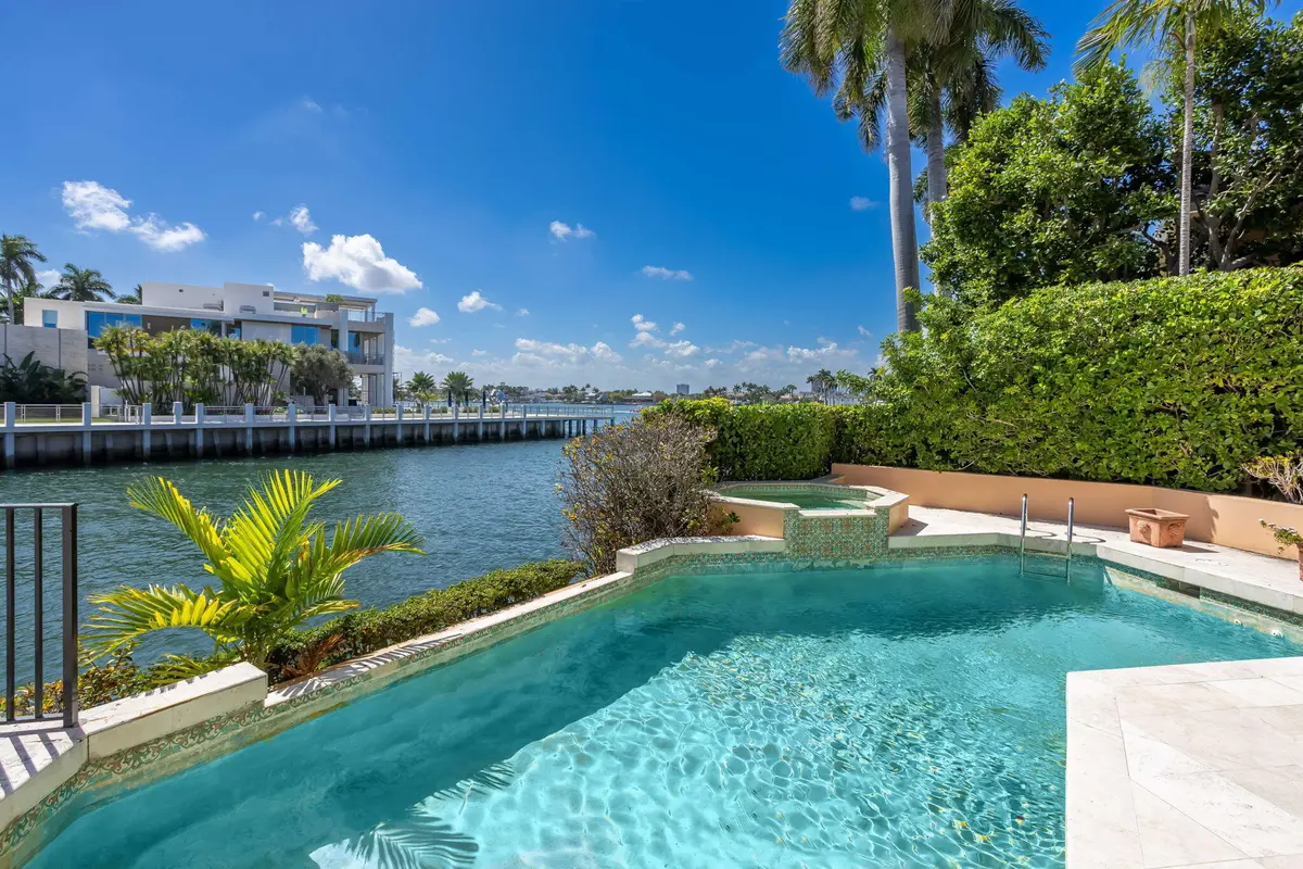 14-web-or-mls-0E2A6762-HDR at 4 Isla Bahia Drive, Fort Lauderdale