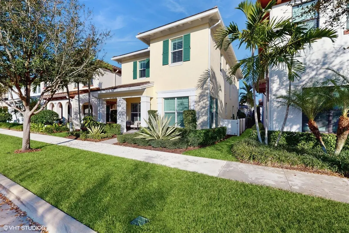 Frontwiew at 2098 Dickens Terrace, Palm Beach Gardens