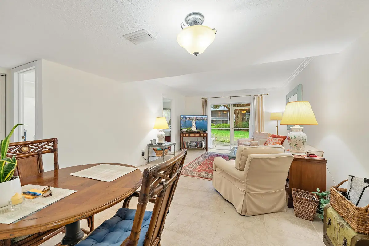 18081 SE Country Club Dr bldg 6 apt 51-1 at 18081 SE Country Club Drive 6-51, Jupiter