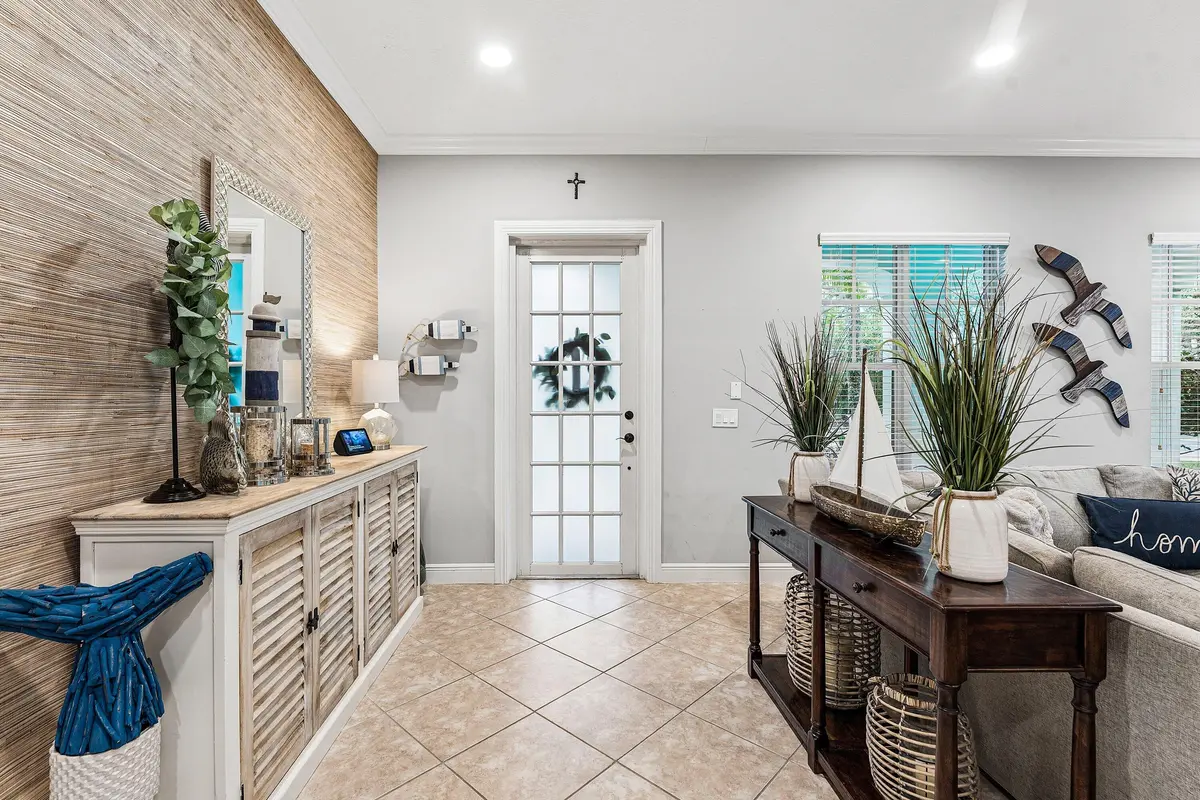 Entry at 206 Botanica Drive, Jupiter