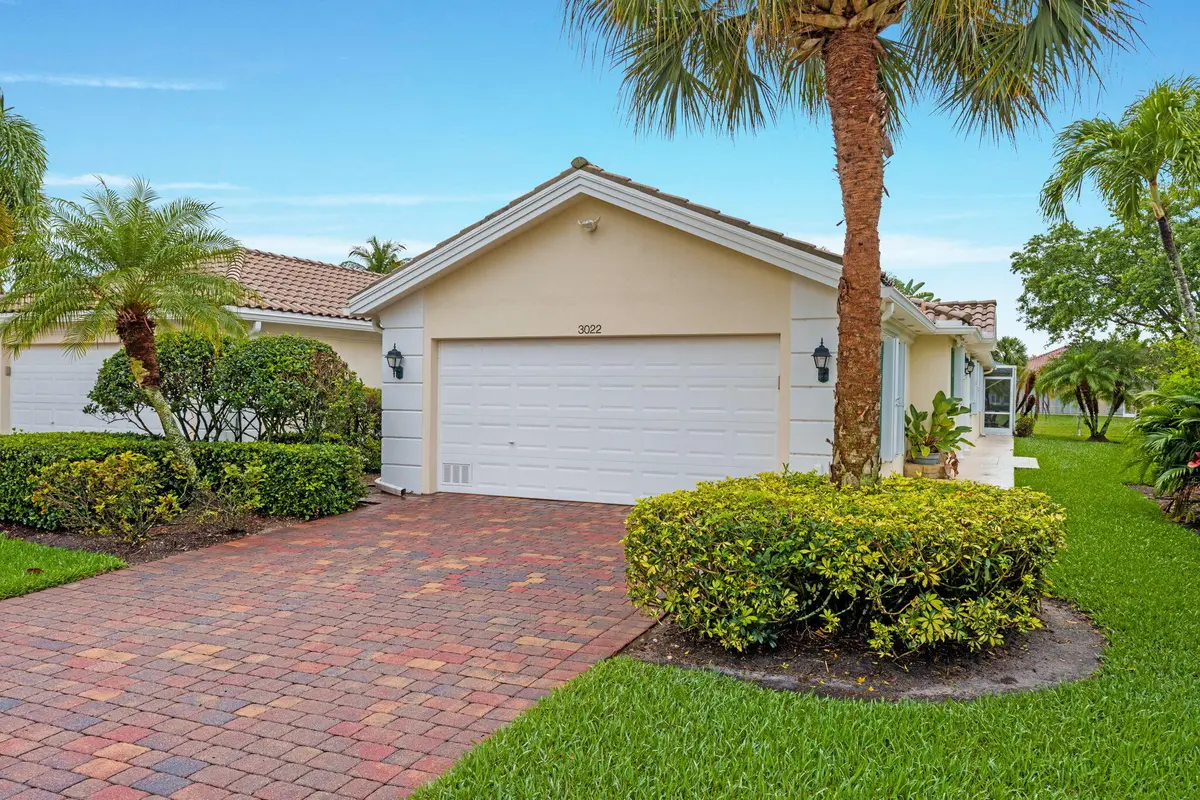 2-web-or-mls-A7403339 at 3022 Verdmont Lane, Wellington