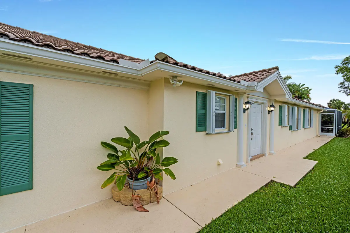 5-web-or-mls-A7403346 at 3022 Verdmont Lane, Wellington
