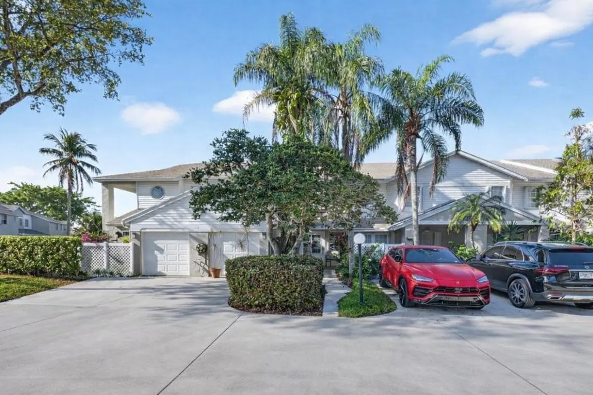 Rosen 1 at 9064 Boca Gardens Parkway B, Boca Raton