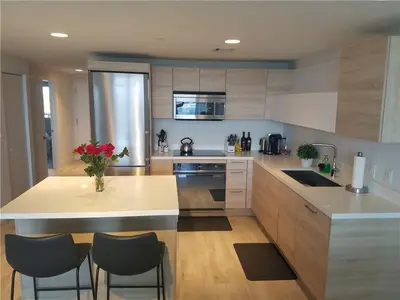 16385 Biscayne Boulevard 1018, North Miami Beach – leased