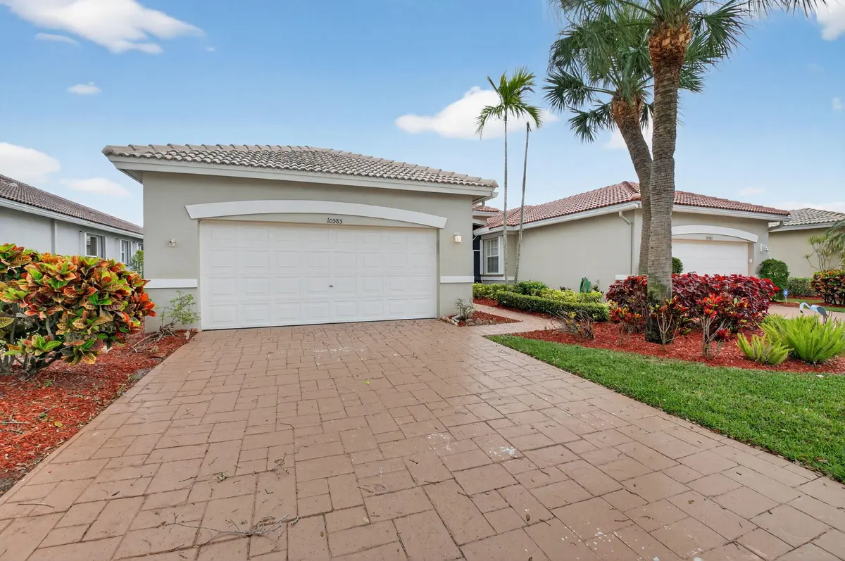 3-web-or-mls-DSC_6065 at 10585 Royal Caribbean Circle, Boynton Beach
