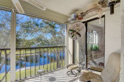 15461 Pembridge Drive 309, Delray Beach – sold