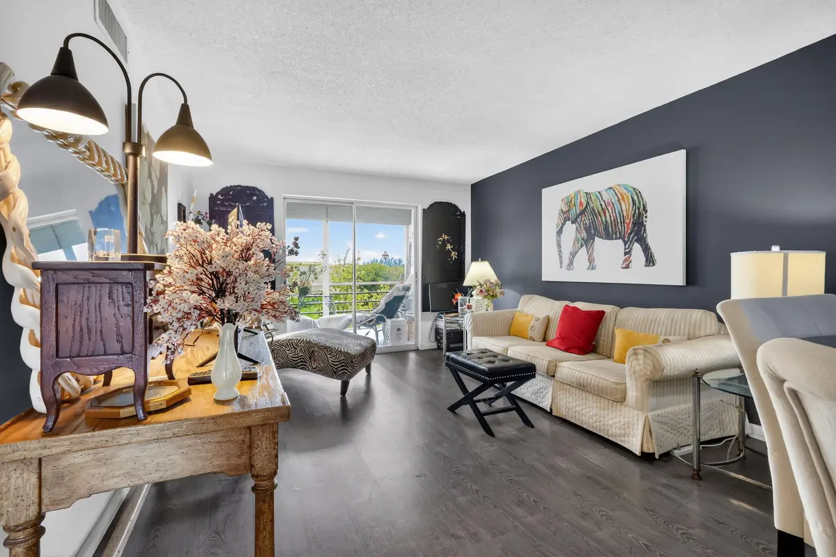 9-web-or-mls-F14A1687 at 330 NE 26th Avenue 4030, Boynton Beach