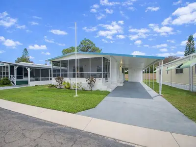 4800 SE Federal Highway 145, Stuart – Manufactured Home for sale