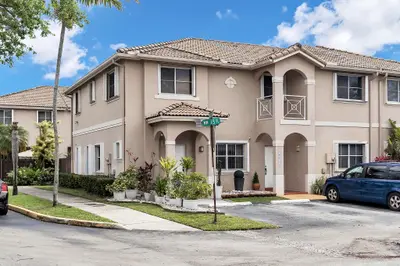16637 NW 73rd Place, Miami Lakes – sold