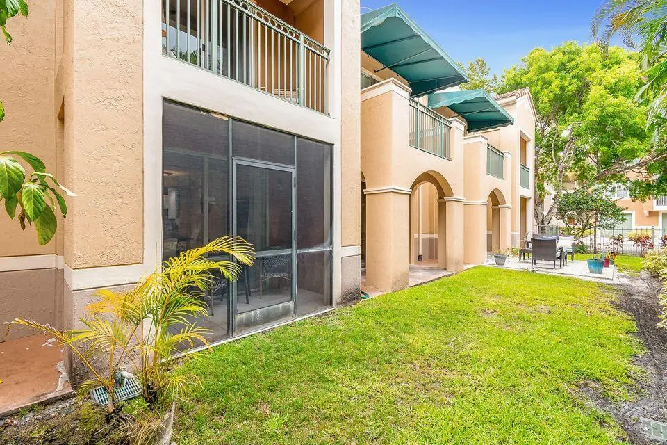 20230913013749181613000000-o at 11785 St Andrews Place 104, Wellington