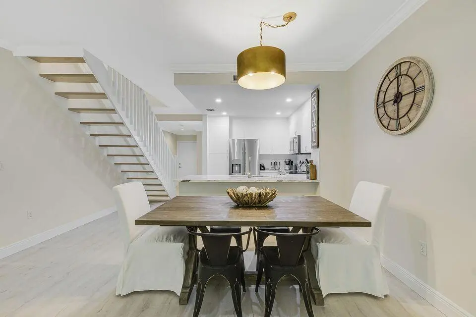 20230913013752023448000000-o at 11785 St Andrews Place 104, Wellington