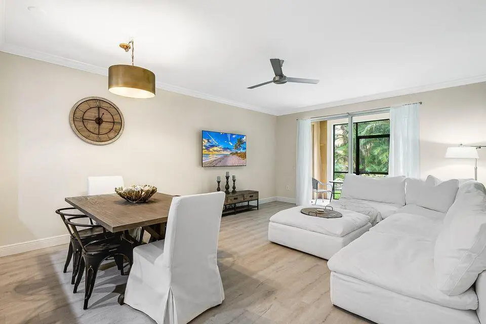 20230913013752851495000000-o at 11785 St Andrews Place 104, Wellington
