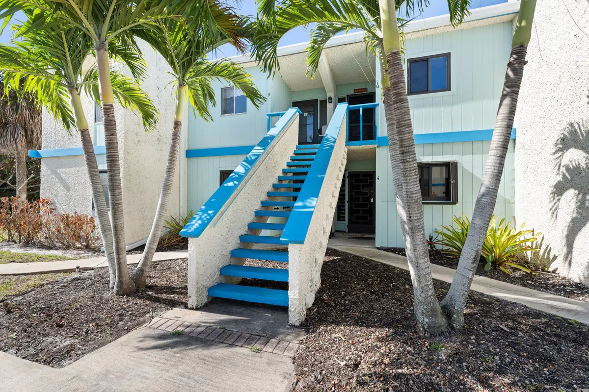 3_smg07023 at 1560 NE 12th Terrace D9, Jensen Beach