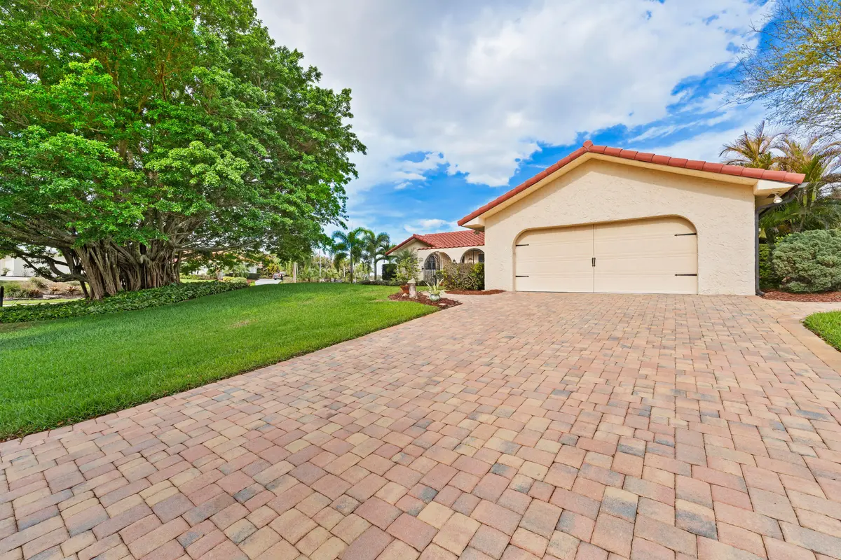 6_10 at 4176 SE Fairway Court, Stuart