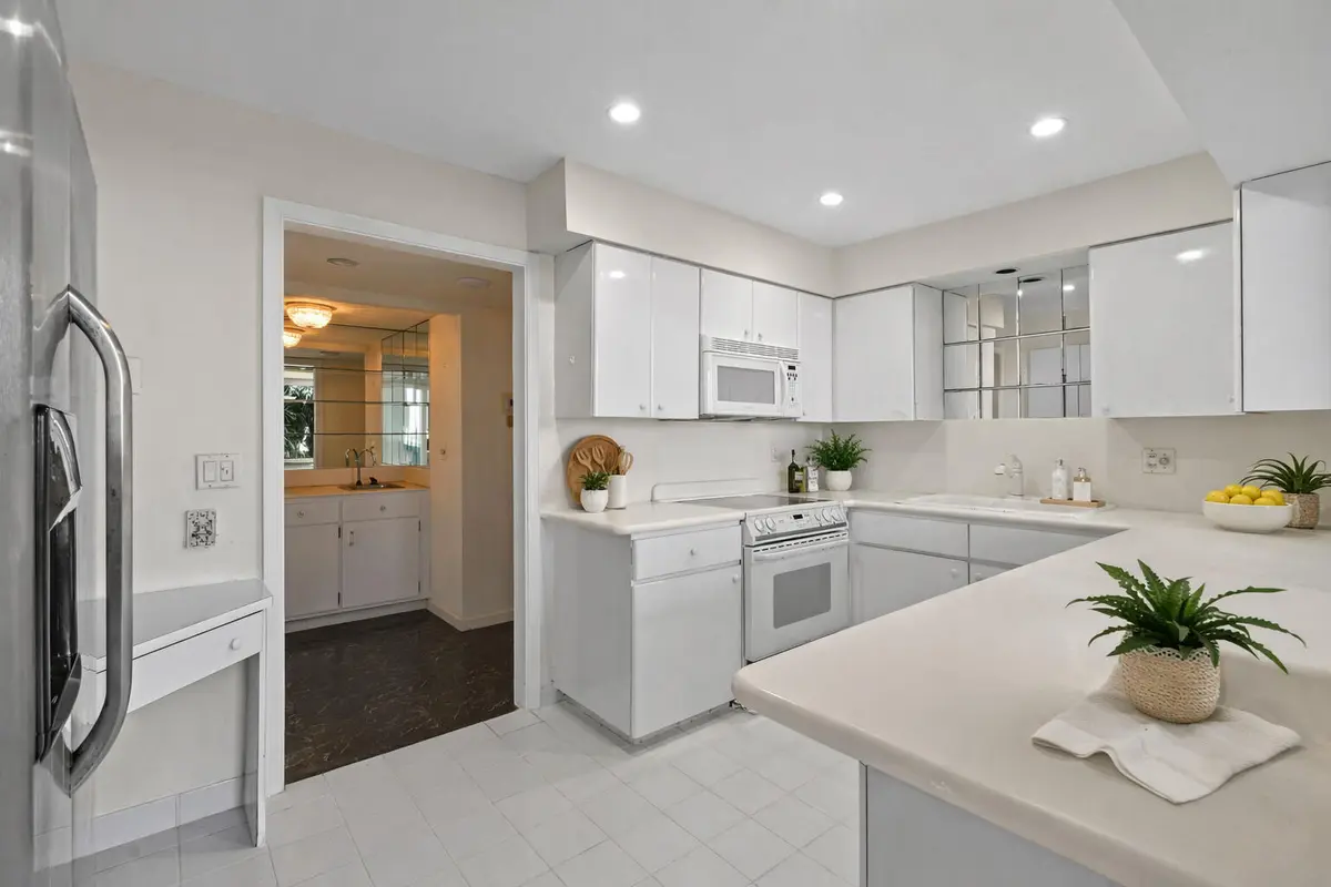 108 Lakeshore Virtual 3 at 108 Lakeshore Drive 140, North Palm Beach