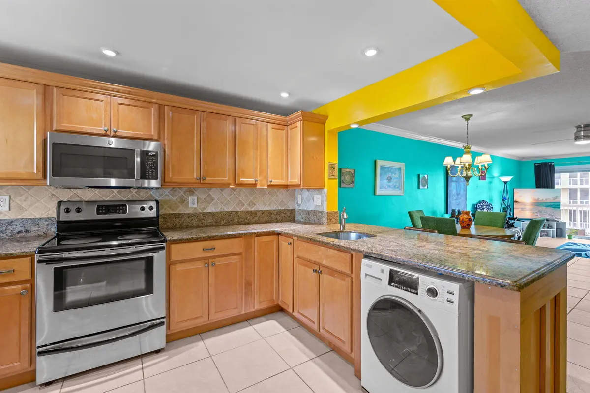 7-web-or-mls-A7408311 at 1069 Hillsboro Mile  503, Hillsboro Beach