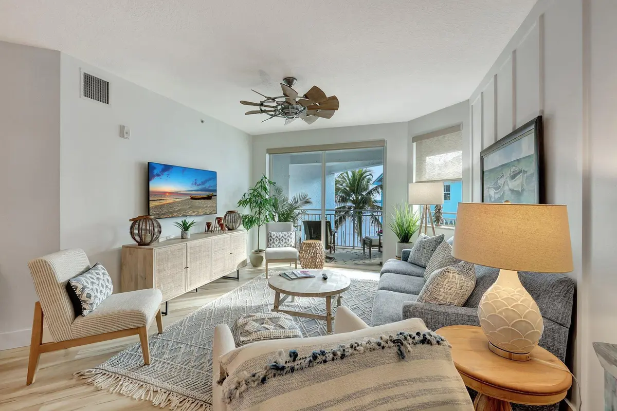 Living Room at 875 NW Flagler Avenue 404, Stuart