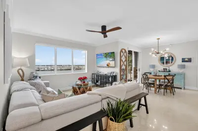 675 NW Flagler Avenue Unit 202, Stuart – Condominium for rent