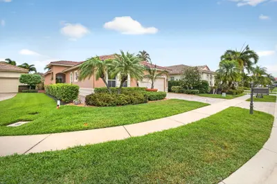 127 Casa Grande Court, Palm Beach Gardens – sold