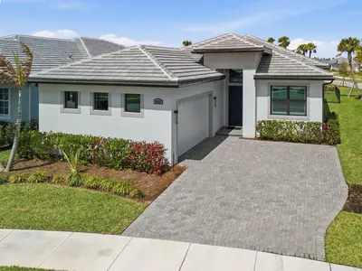8695 SW Cantante Way, Port St. Lucie – sold