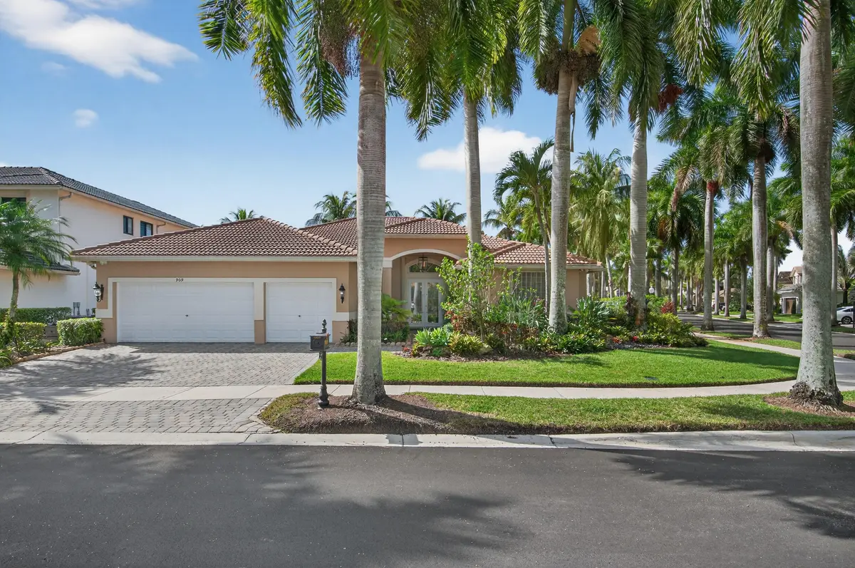 909-12 at 909 Stillwater Court, Weston