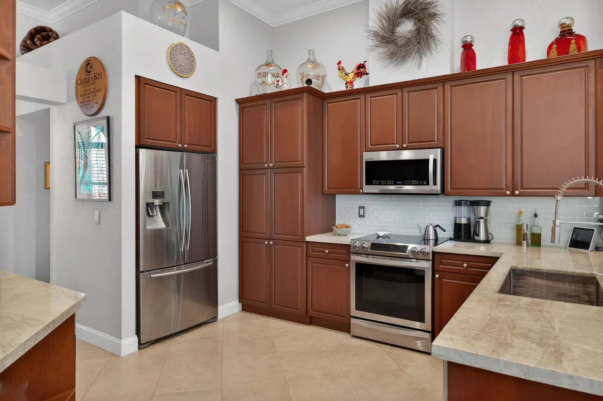 909-42 at 909 Stillwater Court, Weston