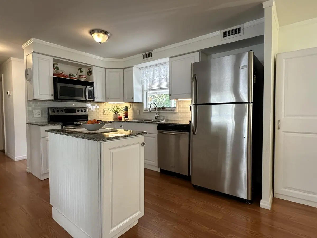 822e737b-ffaf-4461-859f-25b9cb4914f6 at 8661 SW 18th Place, Davie