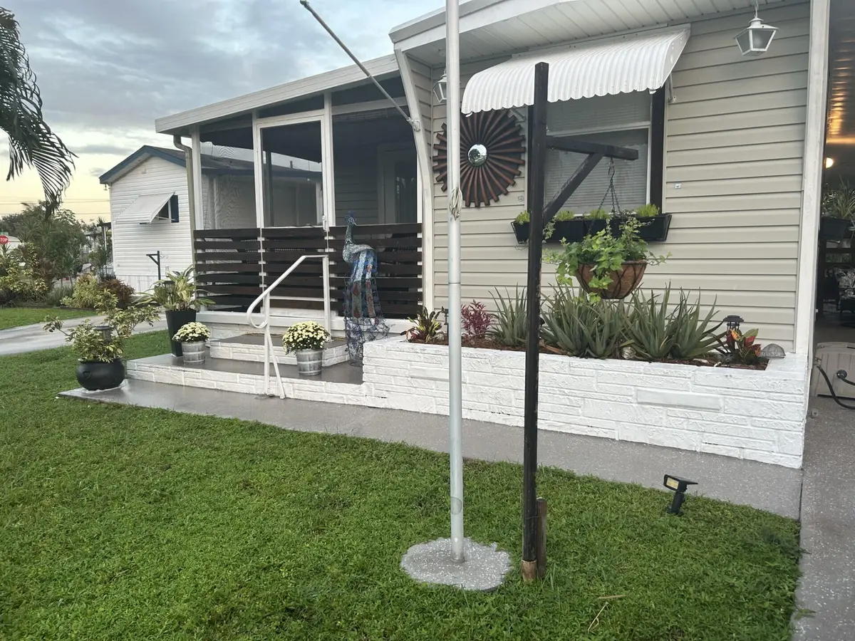 0390553b-730a-4bd6-9baf-25d7141d4991 at 8661 SW 18th Place, Davie