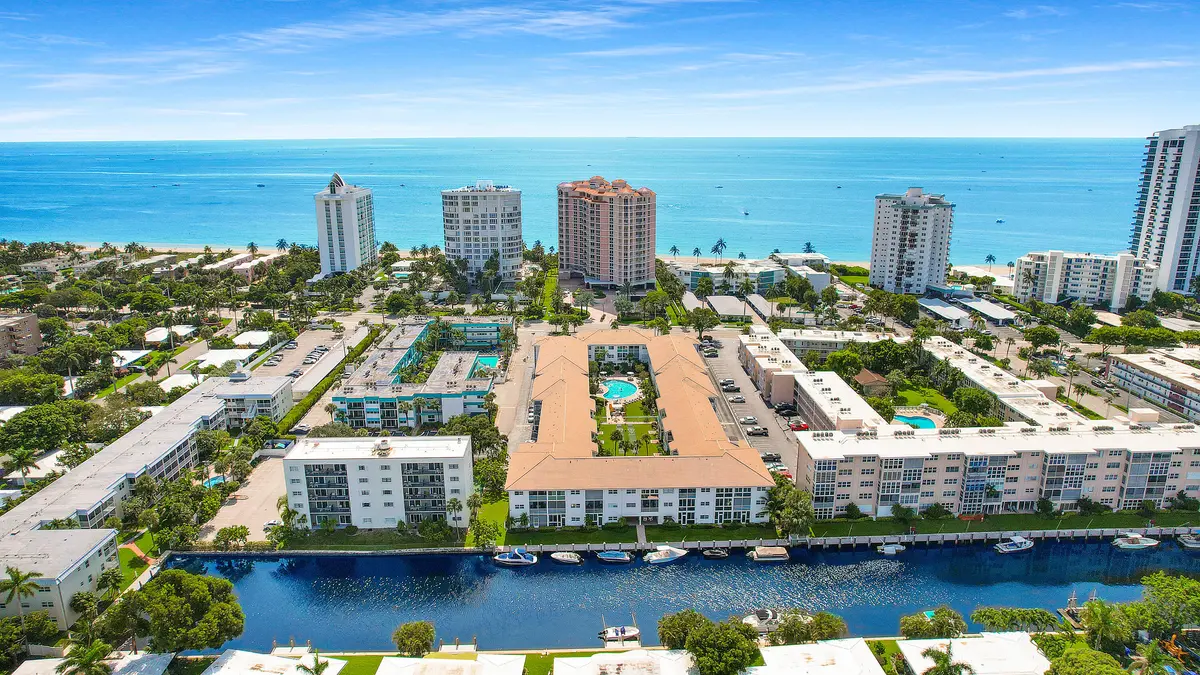 Earial View at 1461 S Ocean Boulevard 106, Lauderdale-By-The-Sea