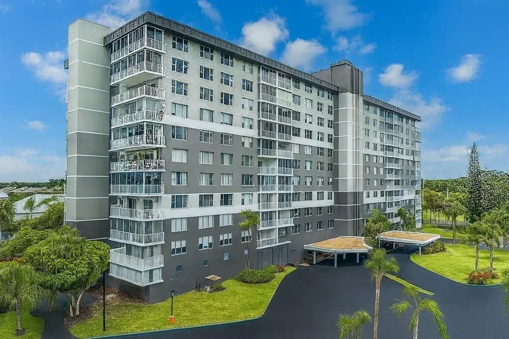 1003 2 at 3850 Washington Street 1003, Hollywood