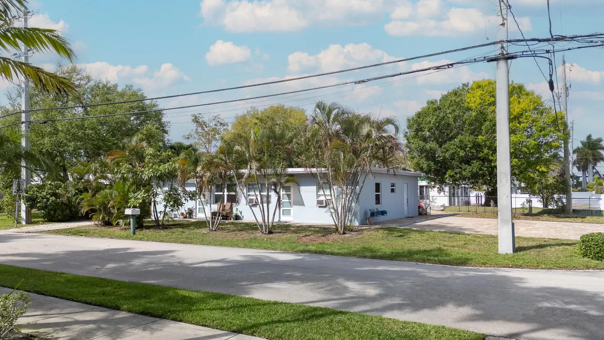 KA-5 at 3431 NE 13th Avenue, Oakland Park