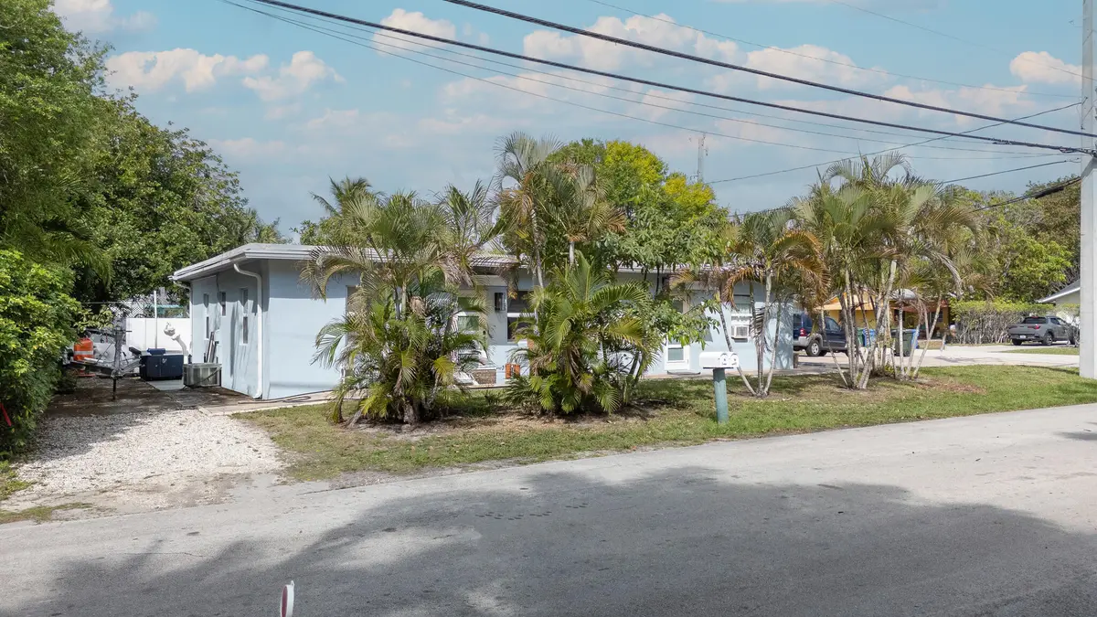 KA-6 at 3431 NE 13th Avenue, Oakland Park