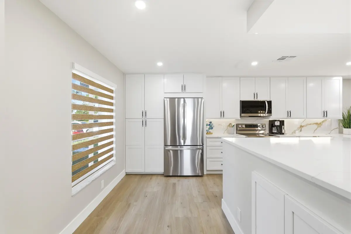 Kitchen at 1415 SW 27th Avenue 104, Delray Beach