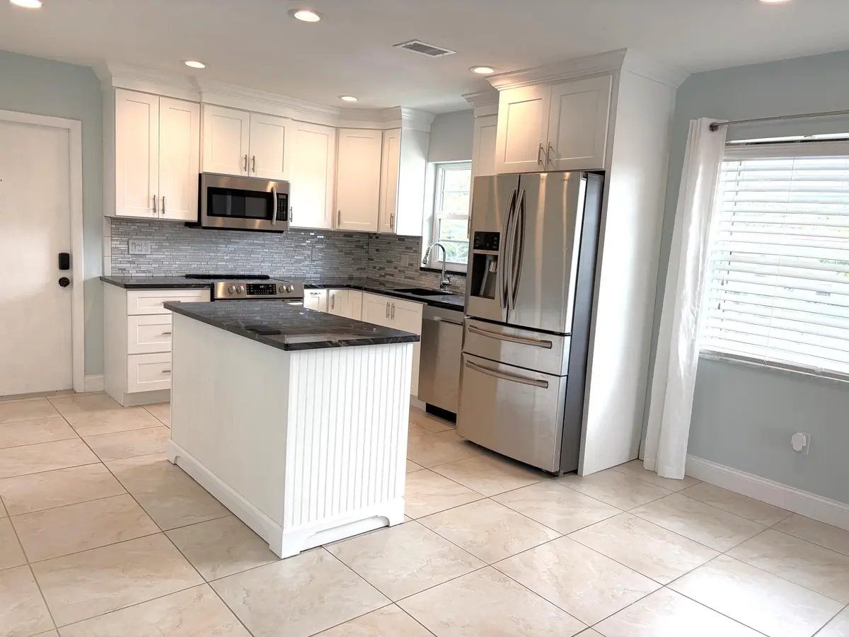 Kitchen at 5 Vista Palm Lane 207, Vero Beach