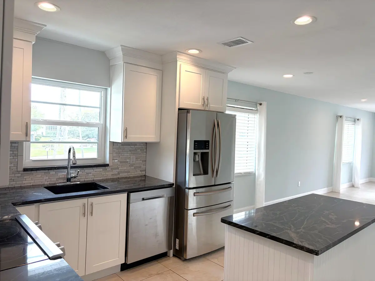 Kitchen at 5 Vista Palm Lane 207, Vero Beach
