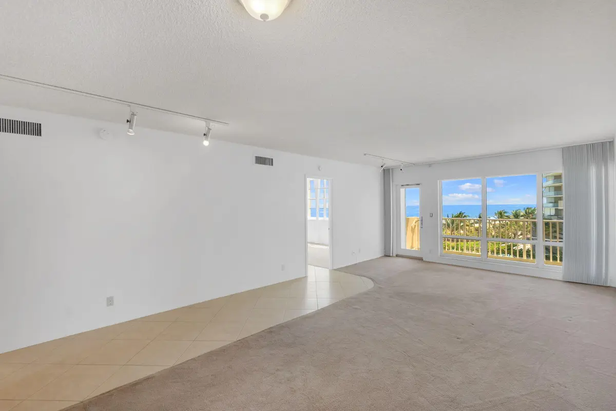 11-web-or-mls-DSC04872dsc04872 at 750 N Ocean Boulevard Apt 604, Pompano Beach