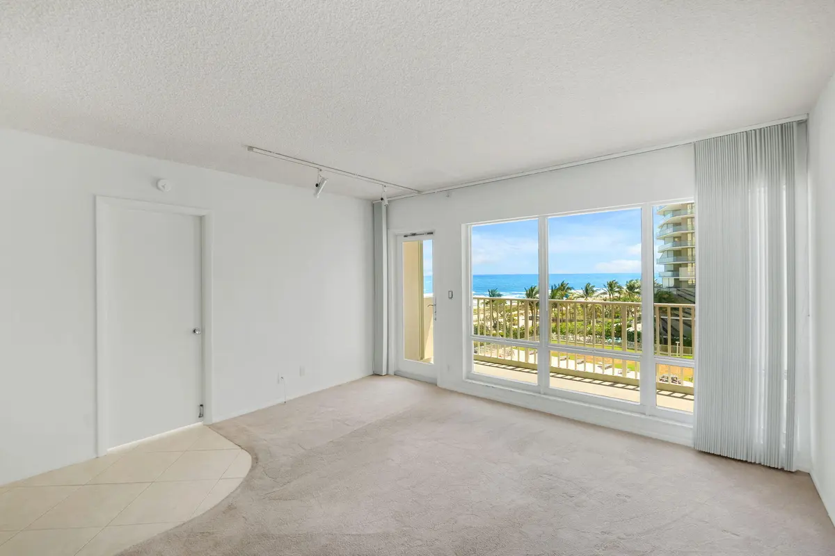 12-web-or-mls-DSC04877dsc04877 at 750 N Ocean Boulevard Apt 604, Pompano Beach