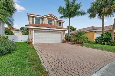 5033 Polaris Cove, Greenacres – sold