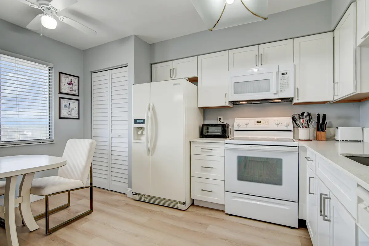 20_dsc_6657_58_59_60_61 at 14426 Amberly Lane 706, Delray Beach