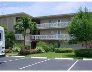 2687 Garden Drive 108, Lake Worth Beach – Condominium for sale