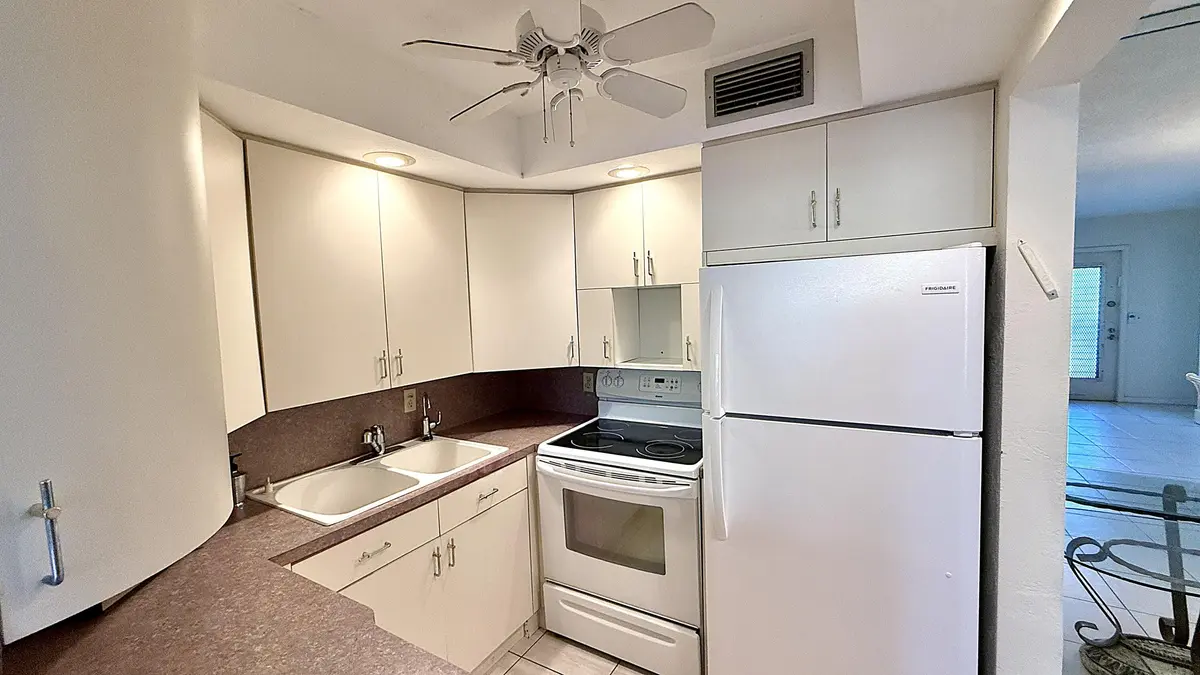 Kitchen at 2009 Berkshire A, Deerfield Beach