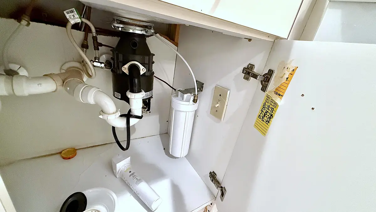 Water Filtration + Garbage Disposal at 2009 Berkshire A, Deerfield Beach