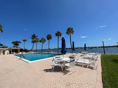 2600 N Flagler Drive 301, West Palm Beach – sold