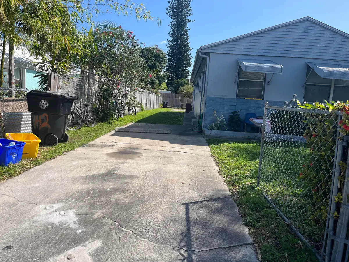 IMG_7907 at 530 S C Street, Lake Worth Beach