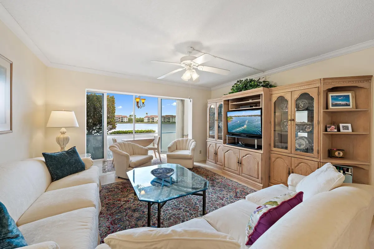 4492 NE Ocean Blvd unit f1-18 at 4492 NE Ocean Boulevard F1, Hutchinson Island