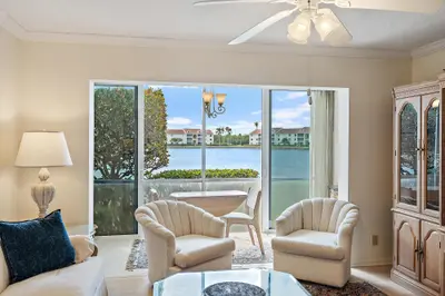 4492 NE Ocean Boulevard F1, Hutchinson Island – sold
