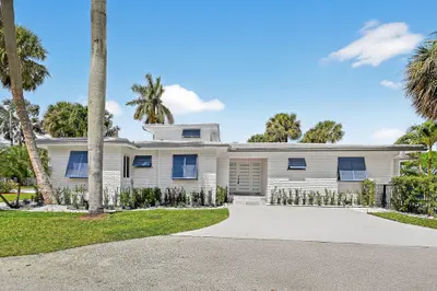 1102 N Golfview Road, Lake Worth Beach – sold