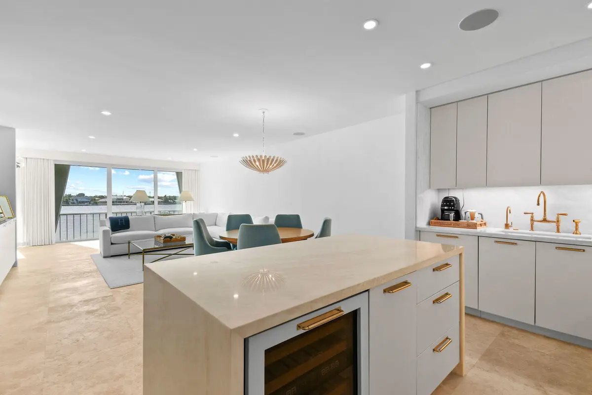 2180IbisIsleRd#12_11 at 2180 Ibis Isle Road 12, Palm Beach